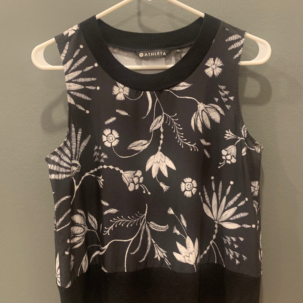 Athleta Crop Tank Flowers Pattern Size S